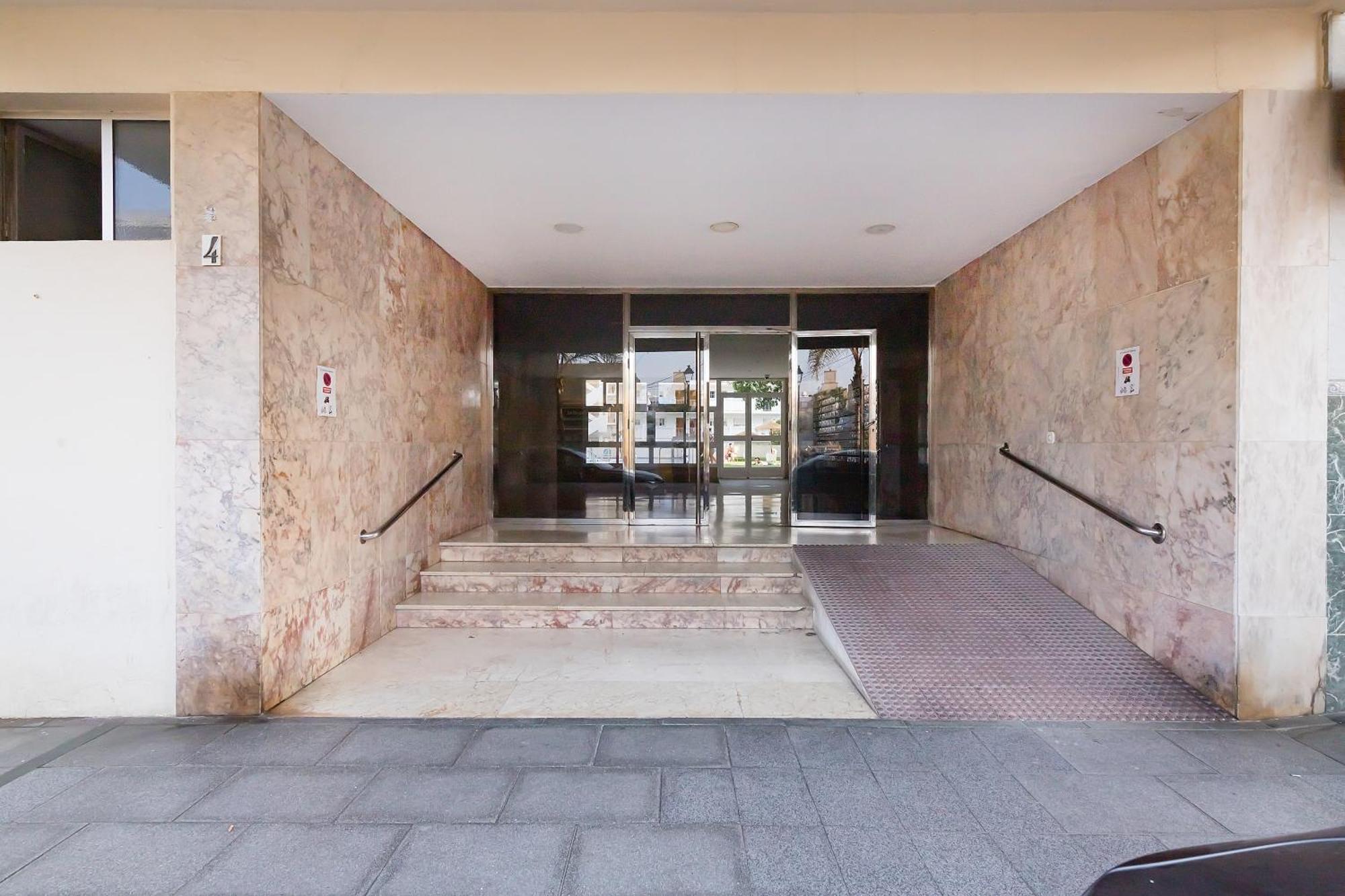 Bhost - Carihuela Beach Torremolinos Exterior foto
